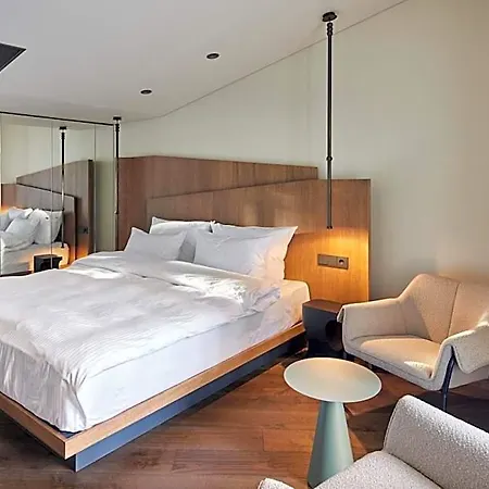 Monist Boutique By Vilnius 4*